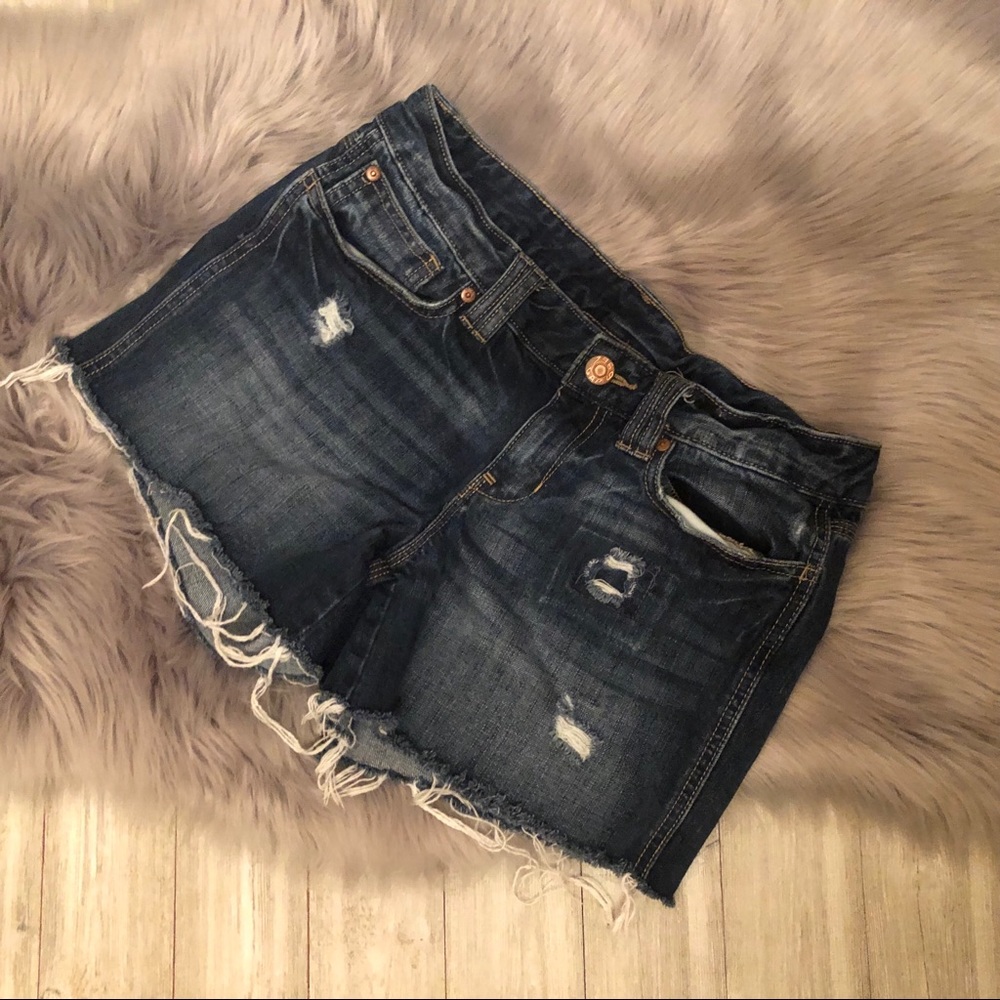 GAP distressed shorts